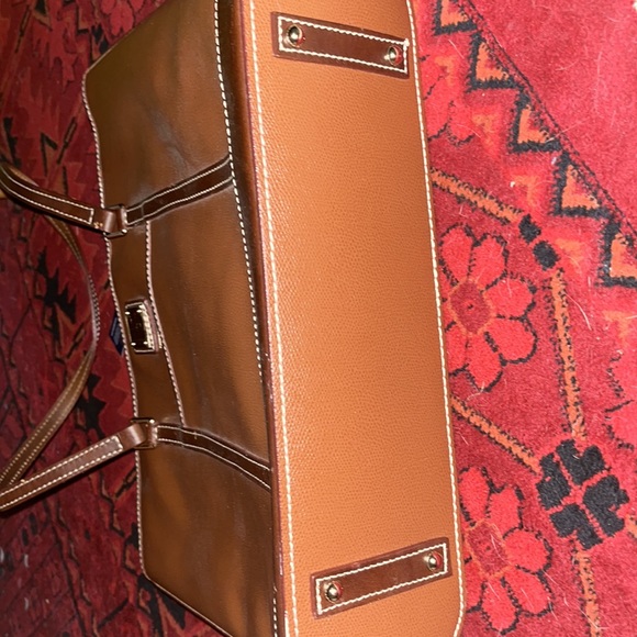 Brand new with tags Dooney and Bourke tote - Picture 4 of 4